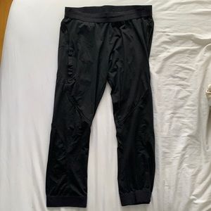 Adidas by Stella McCartney Black Capri Workout Leggings Size Medium